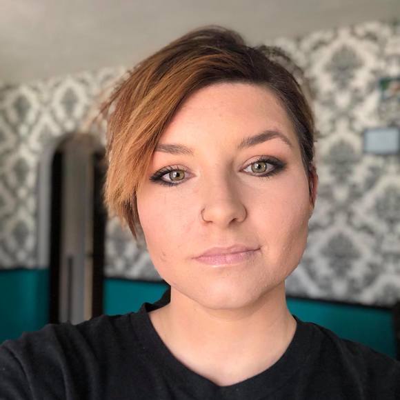 Meet your Posher, Shae - Picture 1 of 1